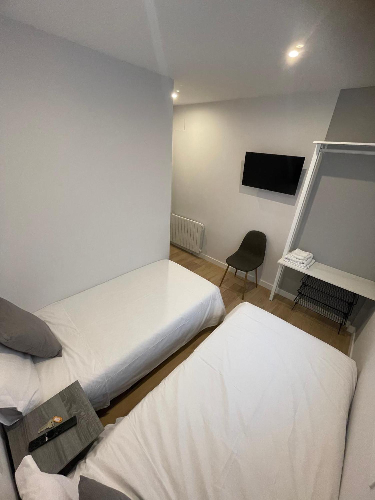 Habitaciones Arrisal Bilbao Exteriör bild